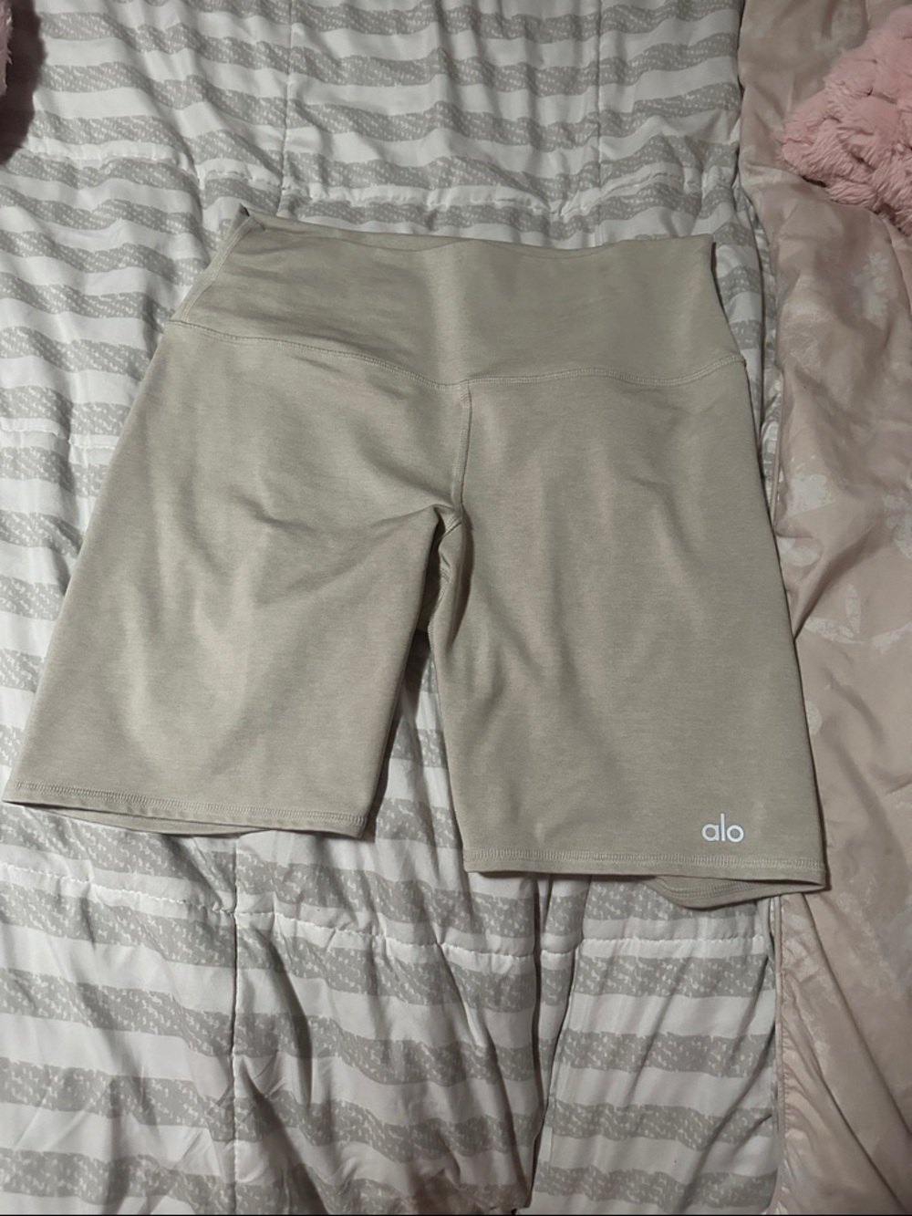 Alo shorts
